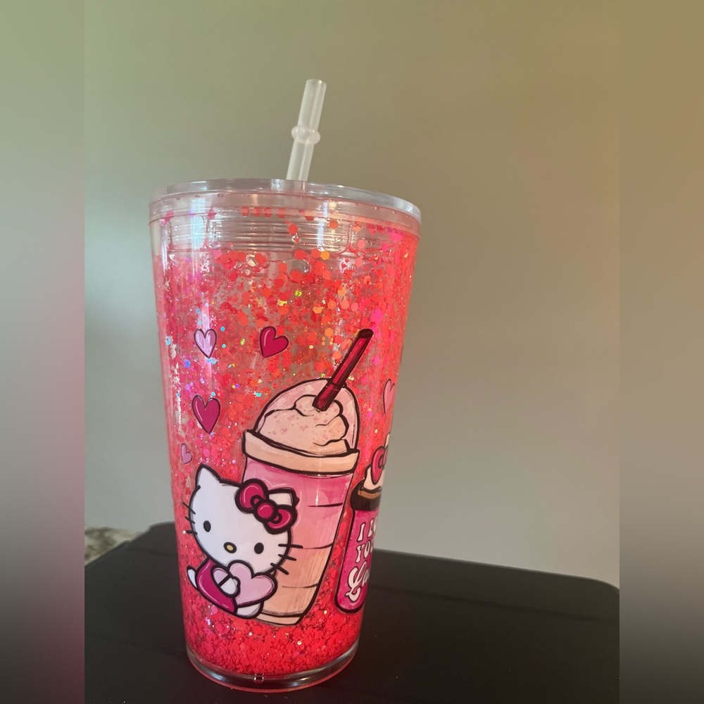 Cups for cold drink plastic acrylic clear 16 0z color pink llego kitty